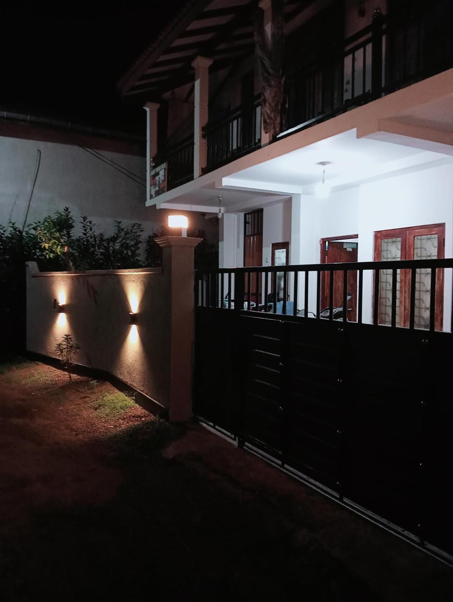 Great Yeheni Villa ヒッカドゥワ エクステリア 写真