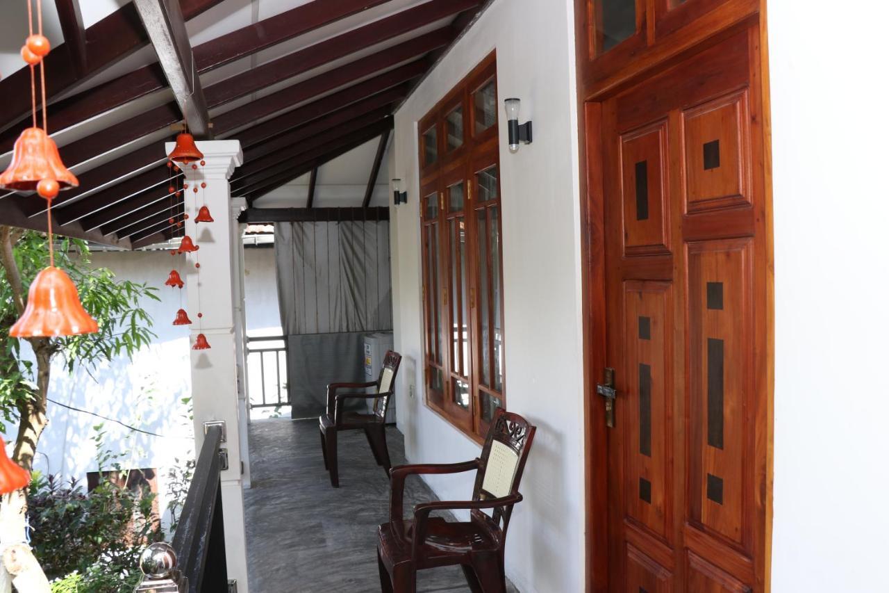 Great Yeheni Villa ヒッカドゥワ エクステリア 写真